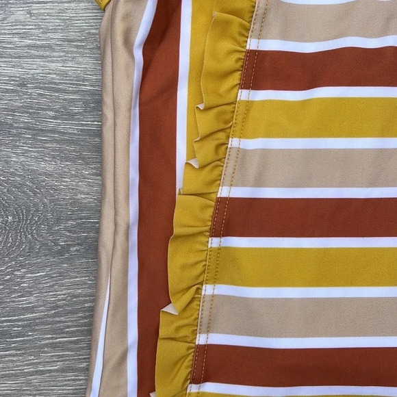 Girl's Seaesta Surf Deep Sea Tangle Swimsuit, size 5/6 - Picture 7 of 11